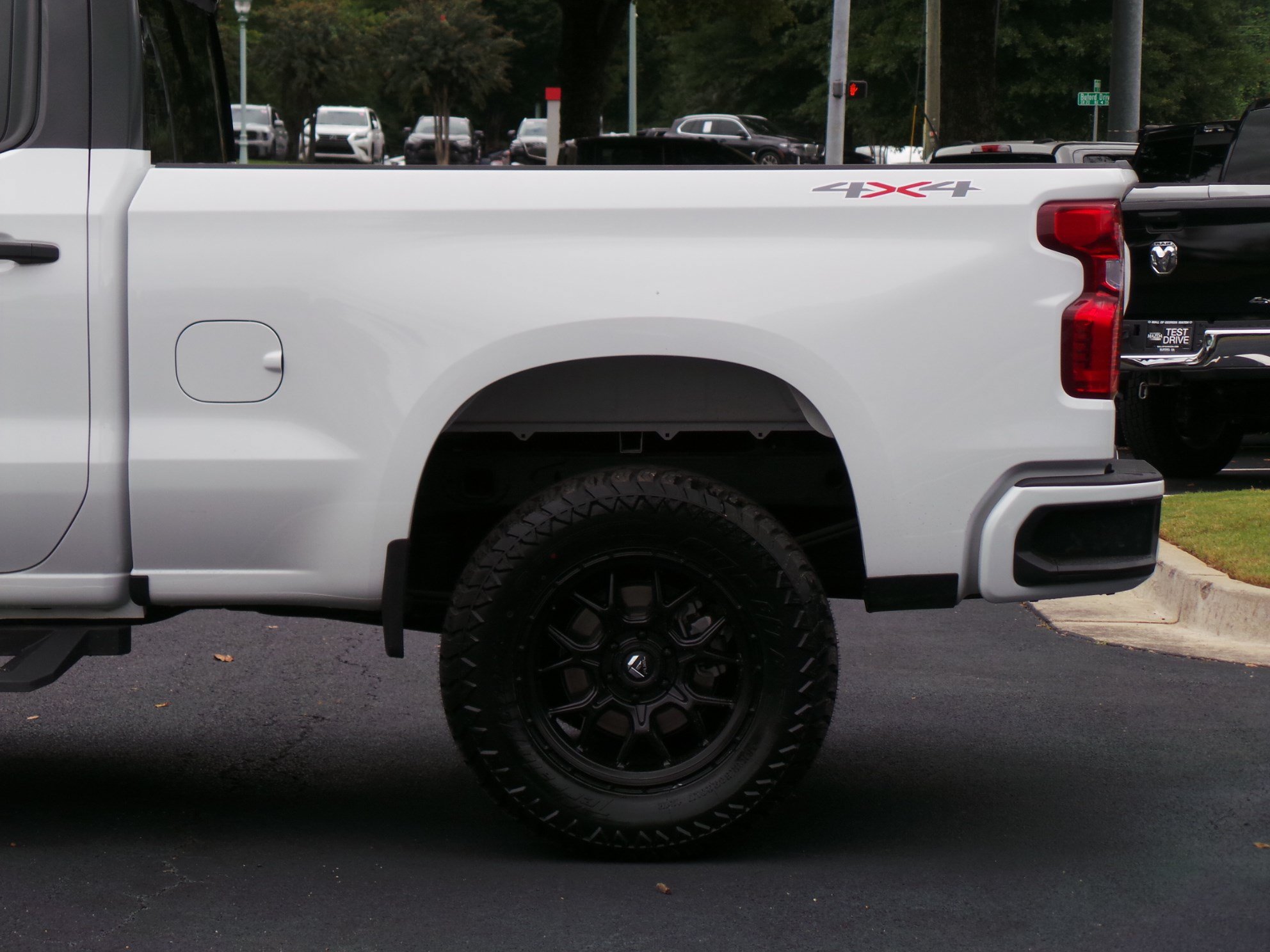 Used 2026 Chevrolet Silverado 1500 W/T w/ WT Value Package AWD/4WD image 26