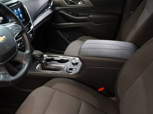 Used 2023 Chevrolet Traverse LT AWD/4WD image 7