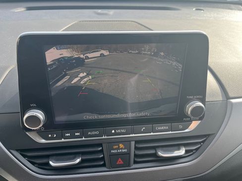 Used 2025 Nissan Altima 2.5 SR image 20