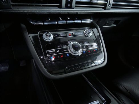 Used 2022 Lincoln Corsair Reserve w/ Equipment Group 201A image 19