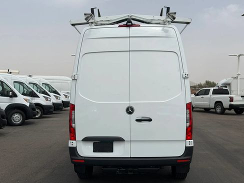Used 2024 Mercedes-Benz Sprinter 2500 w/ Acoustic Package image 5