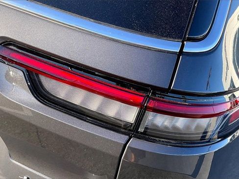 New 2025 Jeep Grand Cherokee L Laredo w/ Luxury Tech Group I image 12