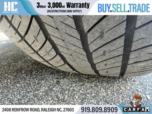 Used 2018 Jeep Renegade Altitude w/ UConnect 8.4 Nav Group image 11