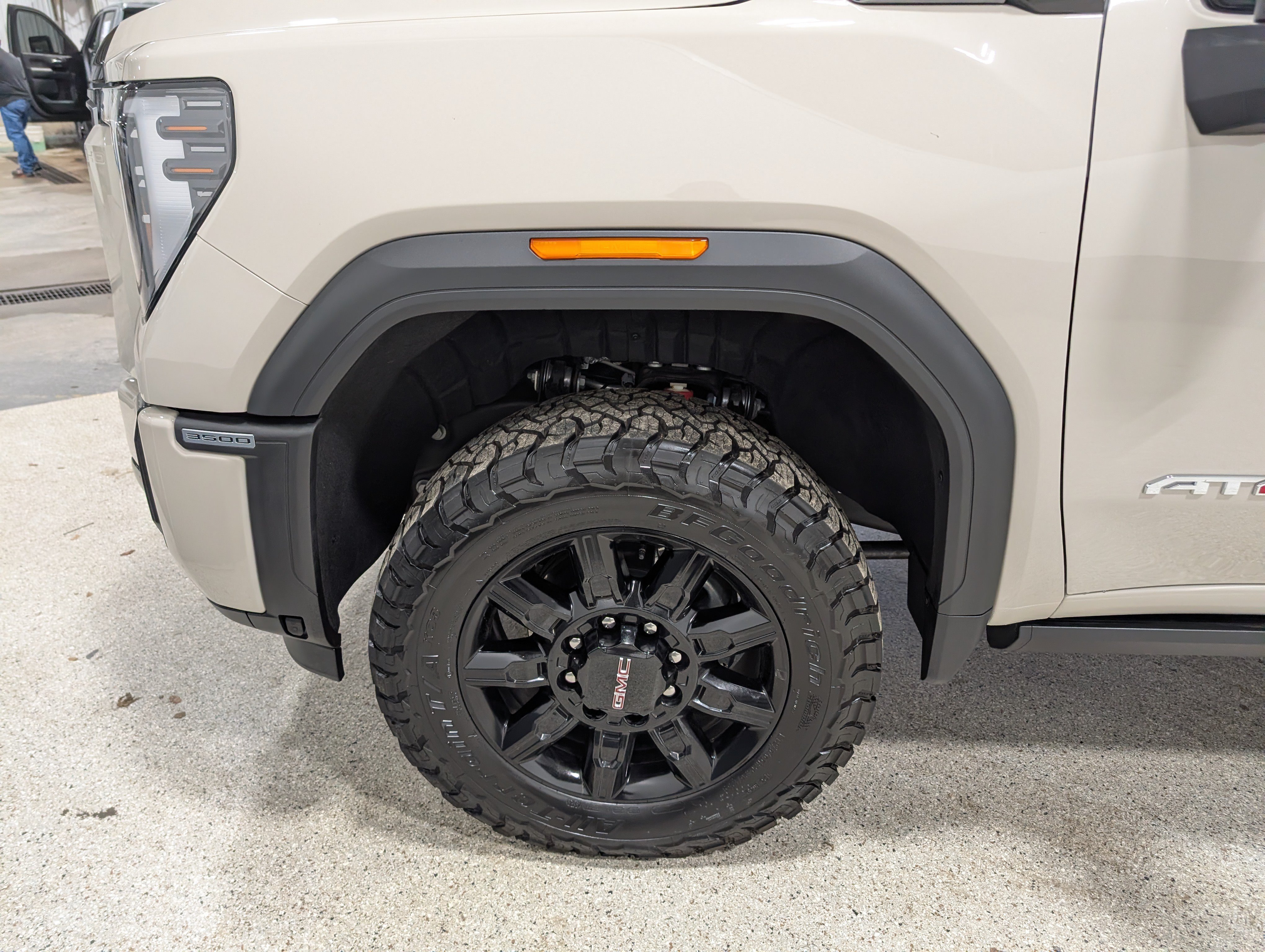 Used 2026 GMC Sierra 3500 AT4 w/ AT4 Premium Plus Package AWD/4WD image 12