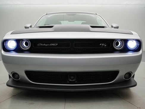 Used 2020 Dodge Challenger R/T image 11