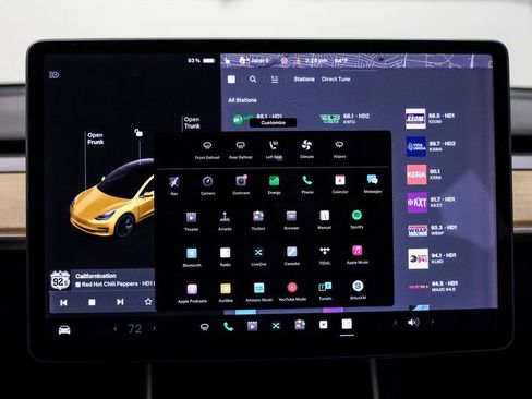 Used 2020 Tesla Model 3 Standard Range Plus image 29