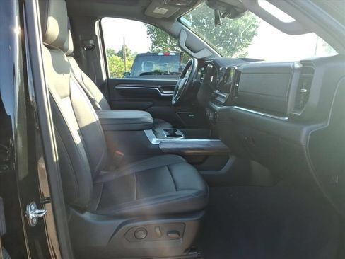 Used 2024 Chevrolet Silverado 2500 LTZ w/ LTZ Plus Package AWD/4WD image 17