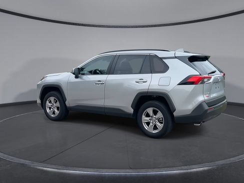 Used 2023 Toyota RAV4 XLE w/ Convenience Package FWD image 6