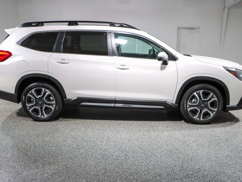 Used 2023 Subaru Ascent Limited AWD/4WD image 6