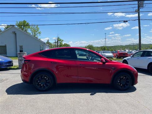 Used 2023 Tesla Model Y Long Range AWD/4WD image 6