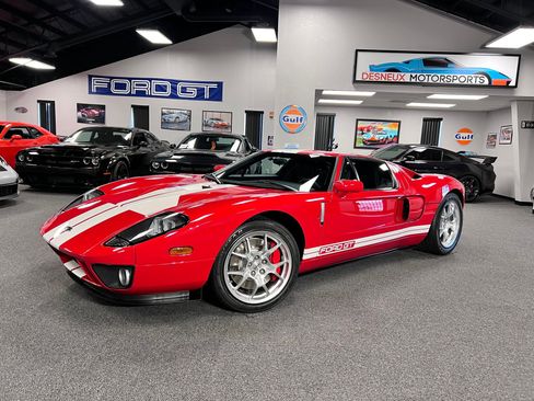 Used 2005 Ford GT RWD image 1