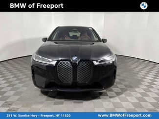 Used 2023 BMW iX xDrive50 w/ Sport Package video 1