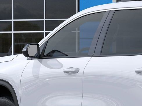 New 2026 Chevrolet Traverse LT FWD image 12