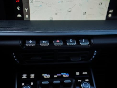 Used 2025 Porsche 911 Carrera S image 32