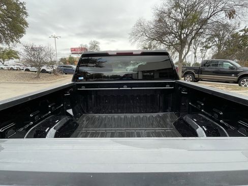 Used 2023 Chevrolet Silverado 1500 Custom image 25