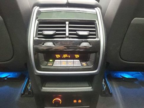 Used 2025 BMW X5 xDrive40i w/ M Sport Package image 39