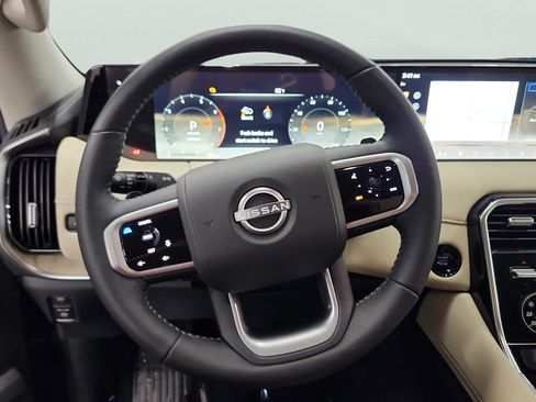 Used 2025 Nissan Armada Platinum AWD/4WD image 20
