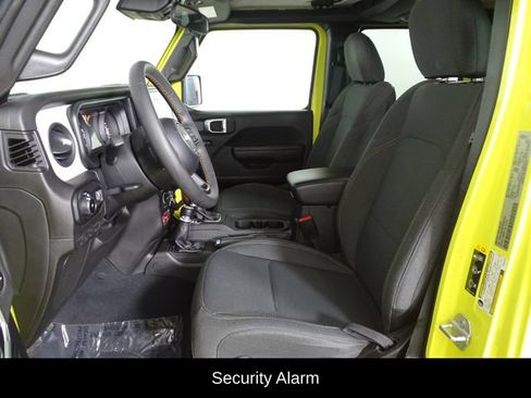 Used 2024 Jeep Wrangler Unlimited Sport AWD/4WD image 9