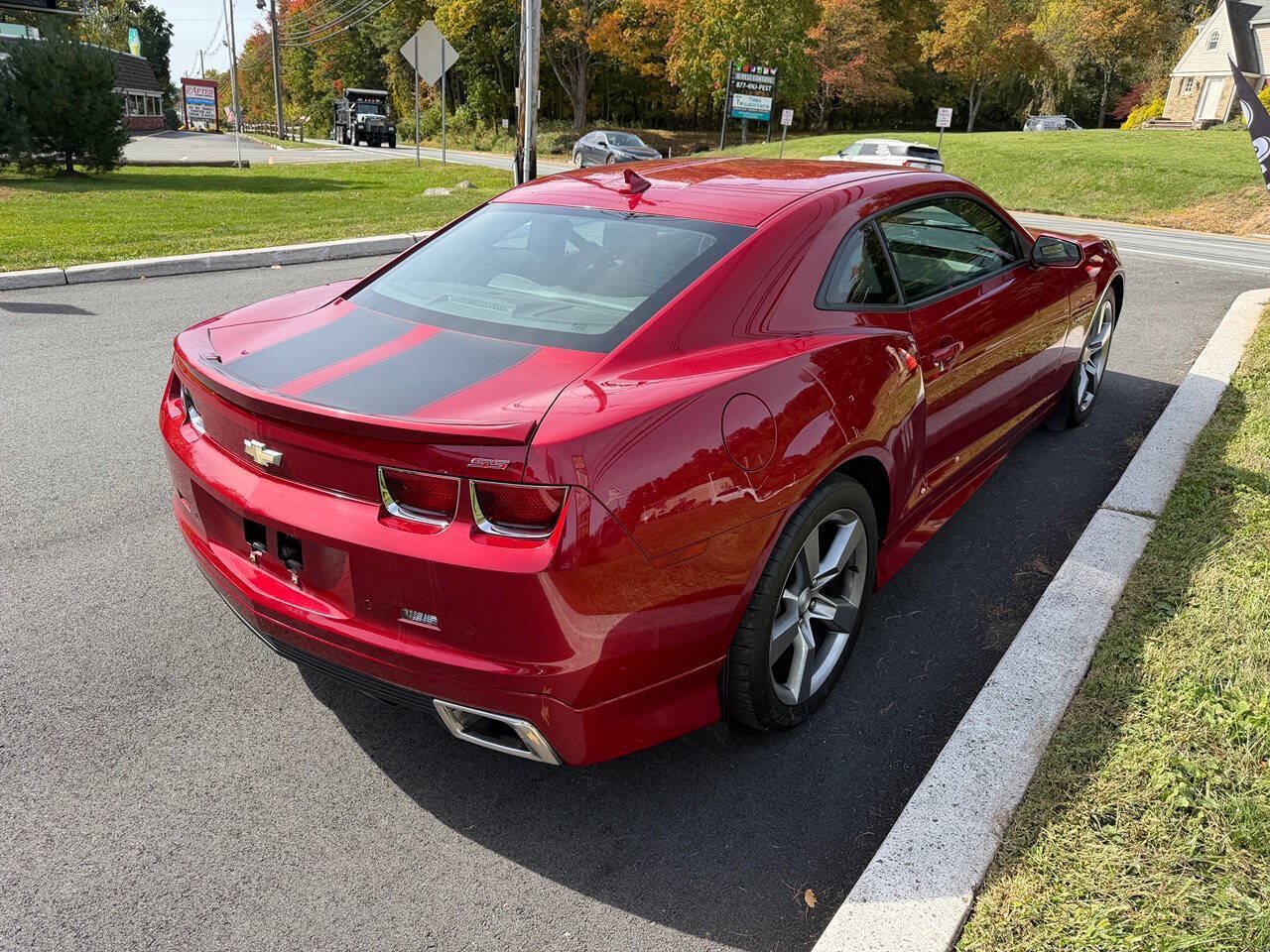 Used 2012 Chevrolet Camaro SS RWD image 6