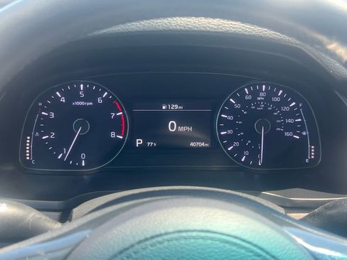 Used 2020 Kia Cadenza Limited image 27