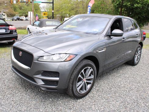 Used 2018 Jaguar F-PACE Premium AWD/4WD image 2