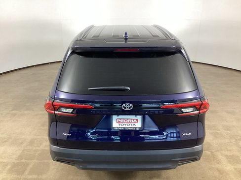 Used 2024 Toyota Grand Highlander AWD image 7