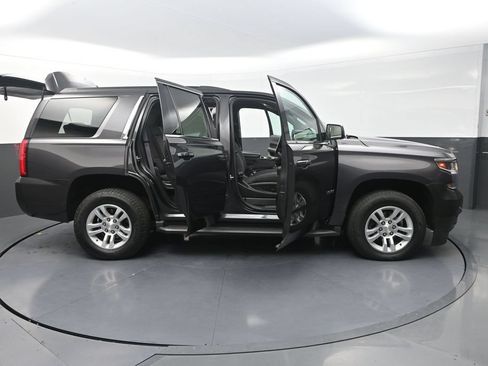 Used 2017 Chevrolet Tahoe LS w/ Skid Plate Package AWD/4WD image 29