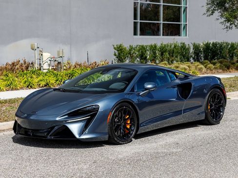 New 2026 McLaren Artura RWD image 20