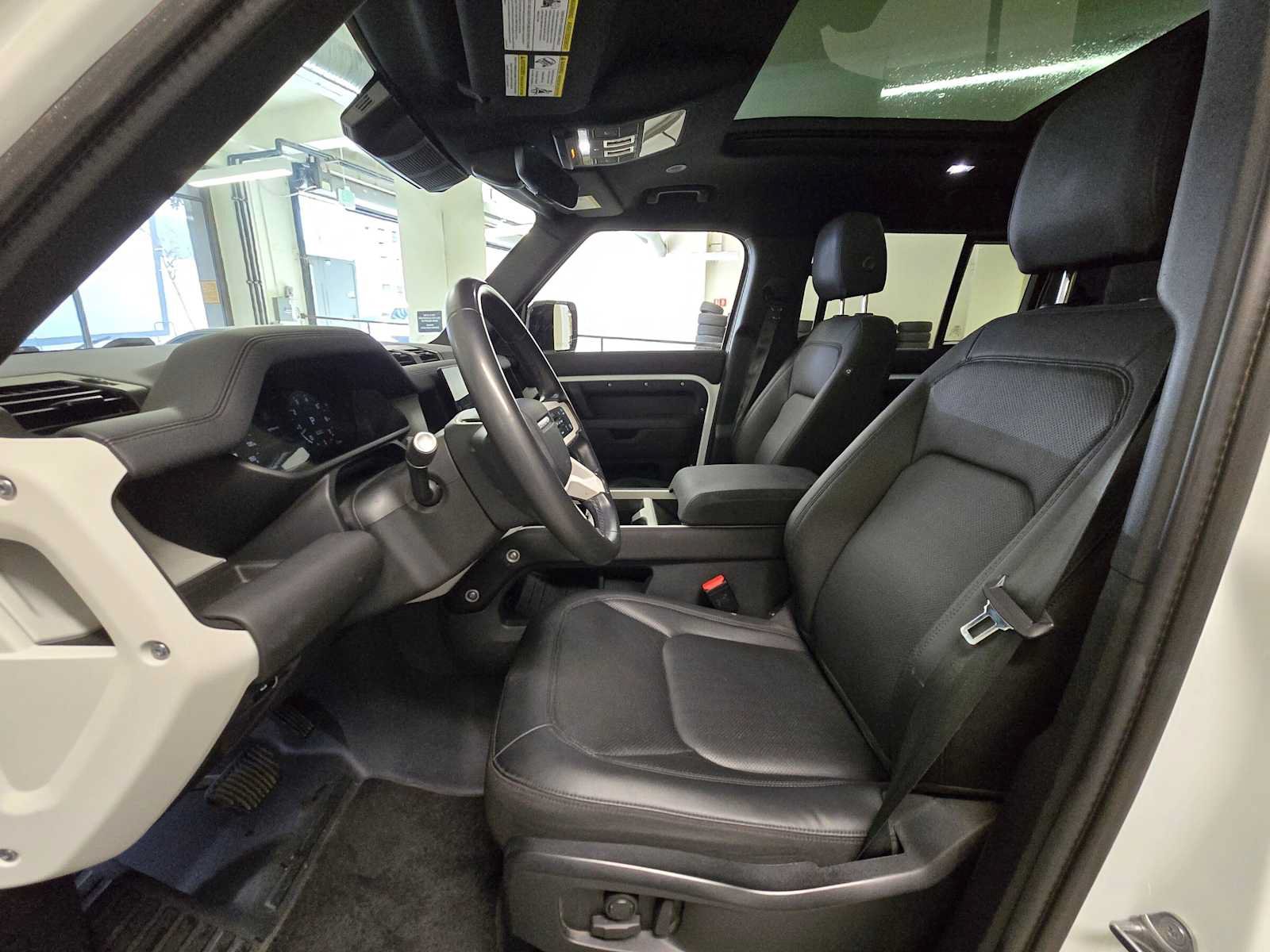 Used 2025 Land Rover Defender 110 S AWD/4WD image 20