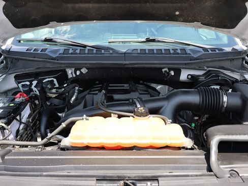 Used 2018 Ford F150 XLT w/ Equipment Group 302A Luxury AWD/4WD image 34