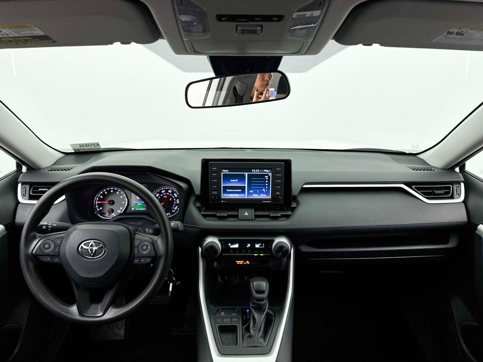Used 2021 Toyota RAV4 LE w/ Carpet Mat Package (TMS) FWD image 20