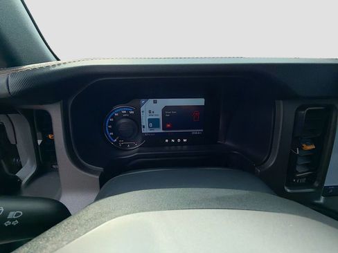 Used 2024 Ford Bronco Badlands image 37