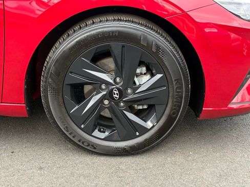 Used 2023 Hyundai Elantra SEL image 42