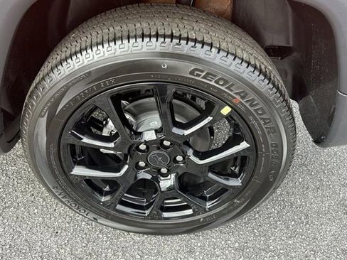 New 2026 Jeep Compass Latitude image 27