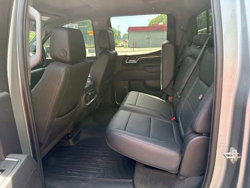 Used 2023 GMC Sierra 1500 SLT w/ SLT Premium Plus Package AWD/4WD image 8