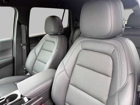 New 2026 Chevrolet Equinox LT w/ Convenience Package II image 18