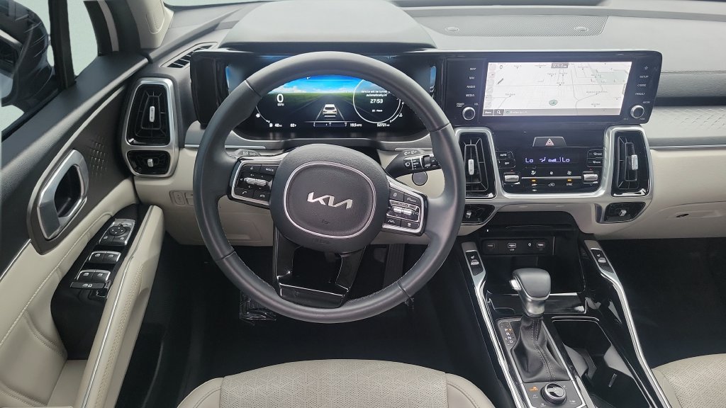 Used 2023 Kia Sorento SX AWD/4WD image 12