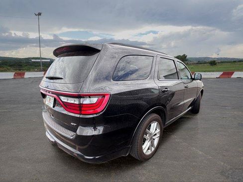 Used 2024 Dodge Durango GT RWD image 3