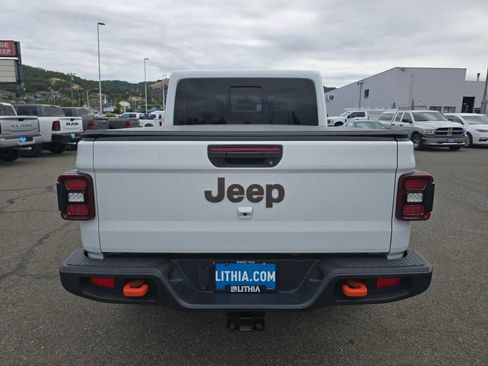 Used 2020 Jeep Gladiator Mojave AWD/4WD image 4