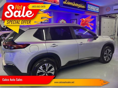 Used 2023 Nissan Rogue SV w/ SV Premium B Package image 1