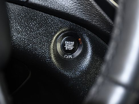 Used 2022 Jeep Cherokee Latitude Lux AWD/4WD image 25
