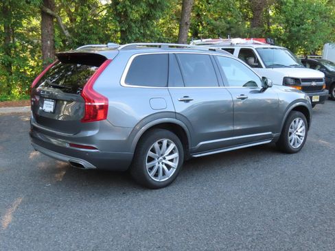 Used 2017 Volvo XC90 T6 Momentum w/ Vision Package AWD/4WD image 6