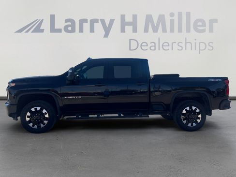 Used 2020 Chevrolet Silverado 2500 Custom w/ Custom Value Package AWD/4WD image 2