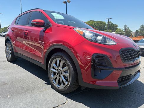 Used 2021 Kia Sportage S w/ S FWD Premium Package image 3