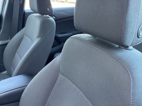 Used 2017 Chevrolet Cruze LT w/ Convenience Package image 9