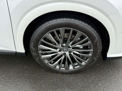 Used 2024 Lexus RX 350 AWD w/ Convenience Package image 7