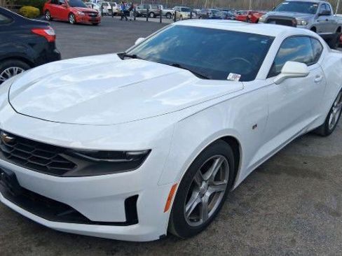 Used 2019 Chevrolet Camaro LT image 1