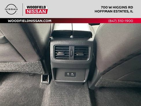 Used 2021 Nissan Rogue SV AWD/4WD image 29