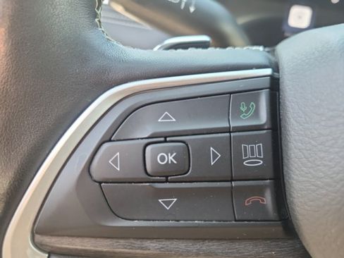 Used 2021 Jeep Grand Cherokee L Limited AWD/4WD image 29