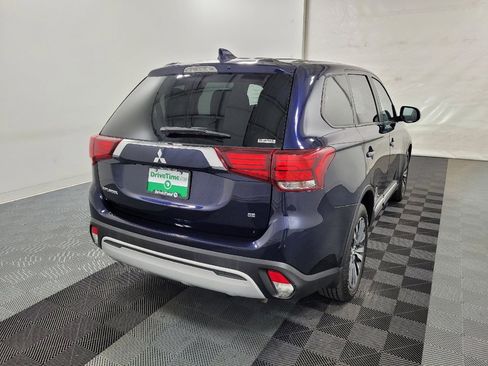Used 2020 Mitsubishi Outlander SE image 9